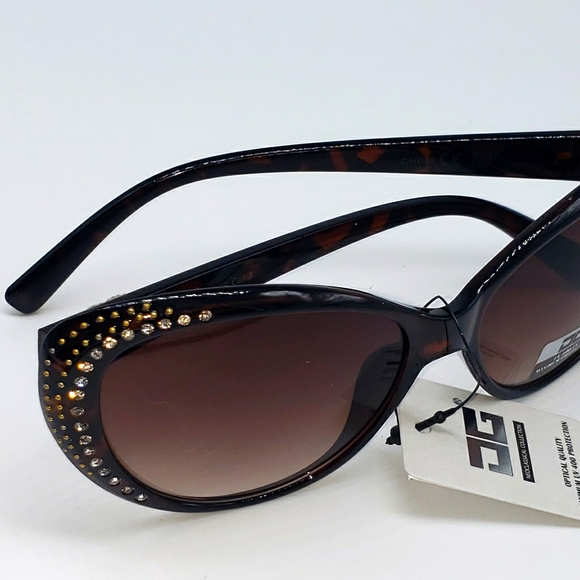 Tortoise Shell Rhinestone & Stud Sunglasses - Picture 9 of 11
